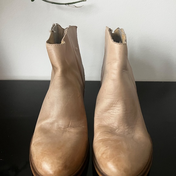 Steve Madden Booties - Picture 2 of 7